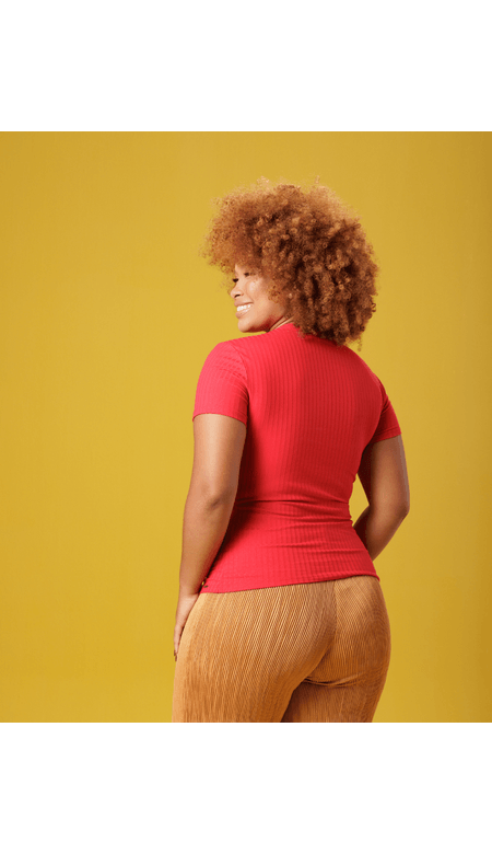 Blusa Canelada Feminina com Manga Curta - Lunender