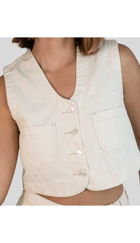 Colete Linda Bel de Sarja Com Bolsos e Botões