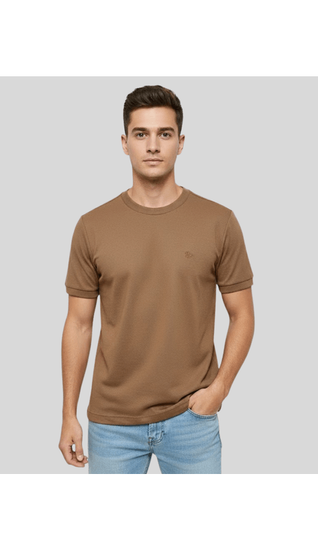 Camiseta Masculina com Bordado no Peito